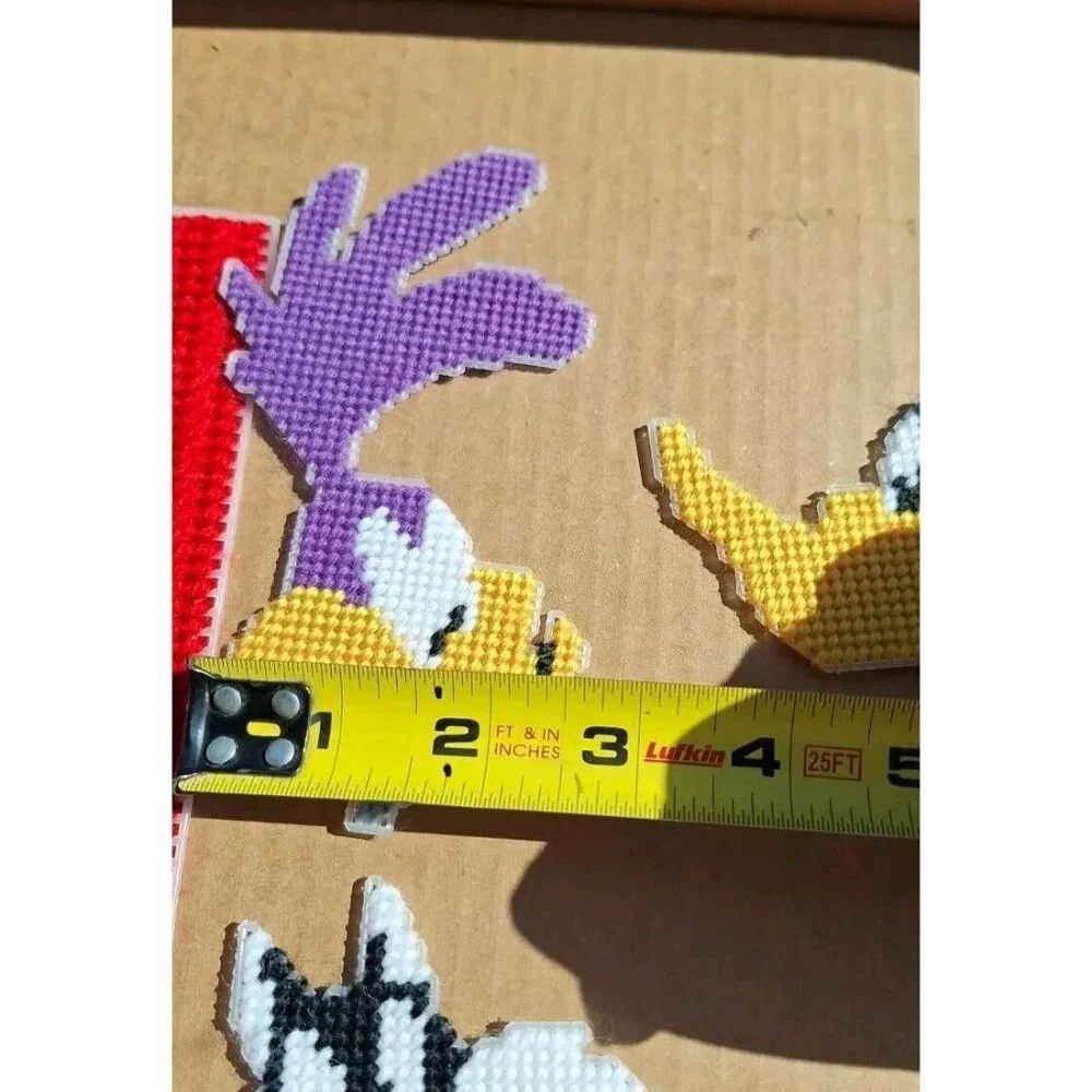 Looney Tunes Plastic Canvas Daffy Duck Sylvester Road Runner Tweety Bird Vintage